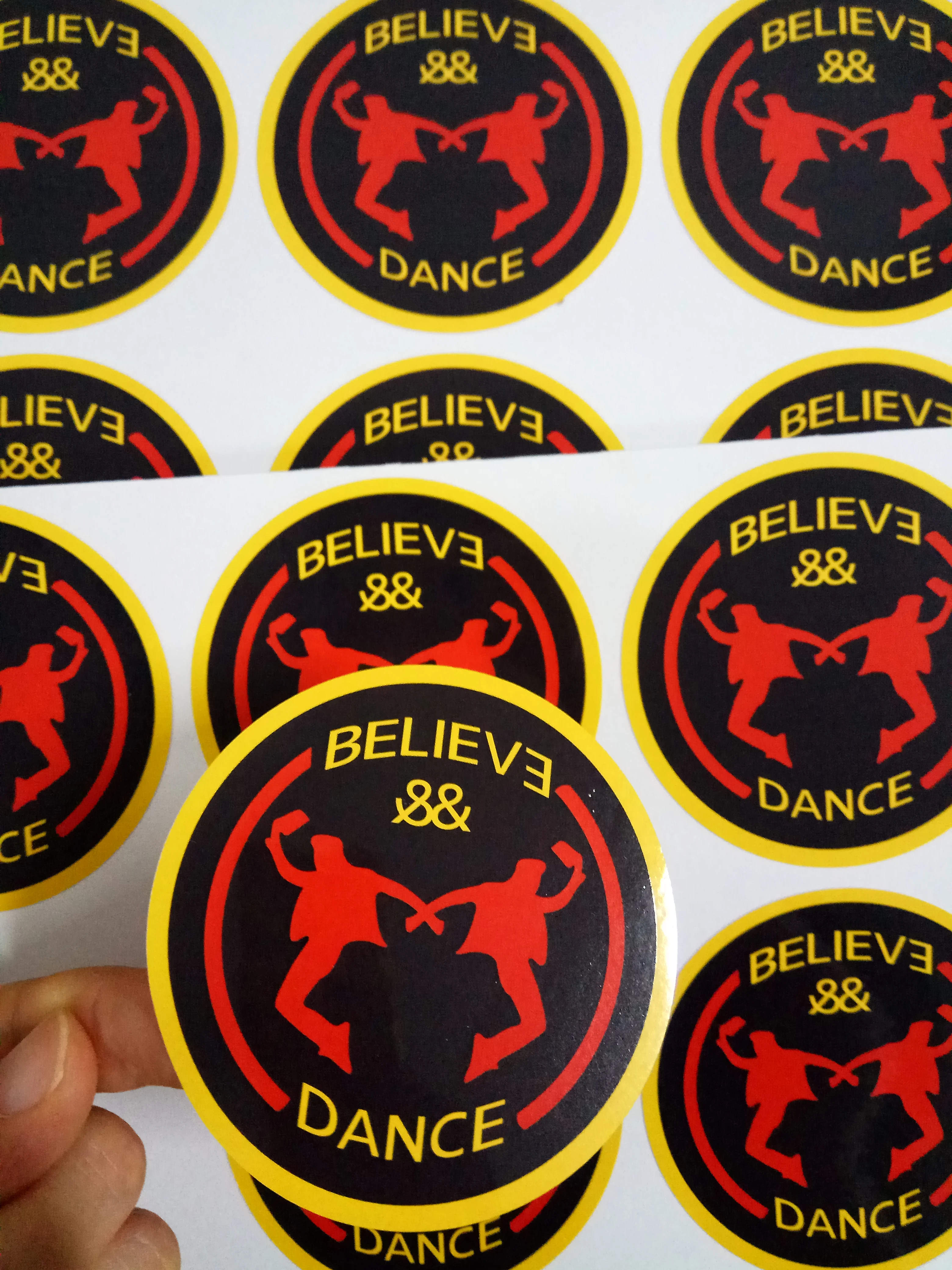 

90mm-100MM customized brand name logo printing self-adhesive vinyl clear see-through transparent PVC/paper shipping stickers