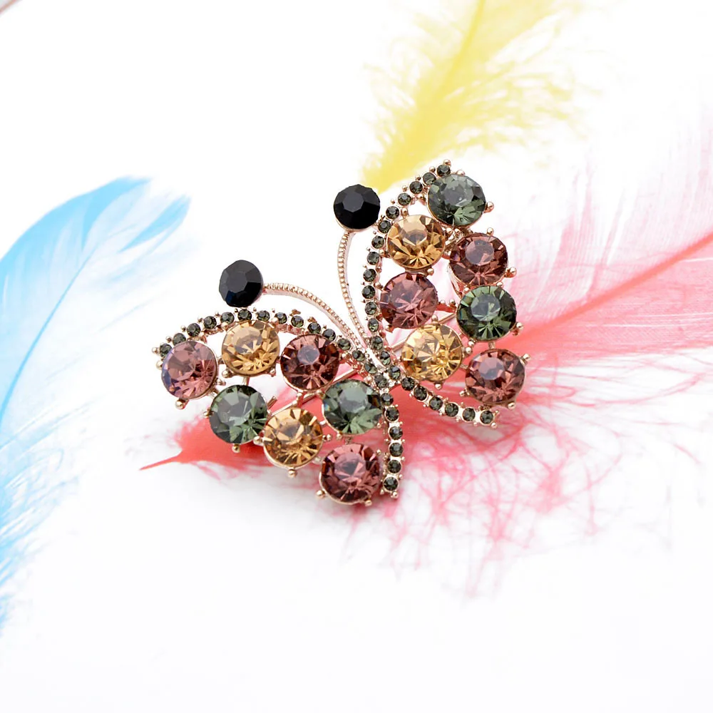 CINDY XIANG New Arrival Rhinestone Butterfly Brooches For Women Elegant Shining Sparking Insect Pin Dress Jewelry Wedding Pins