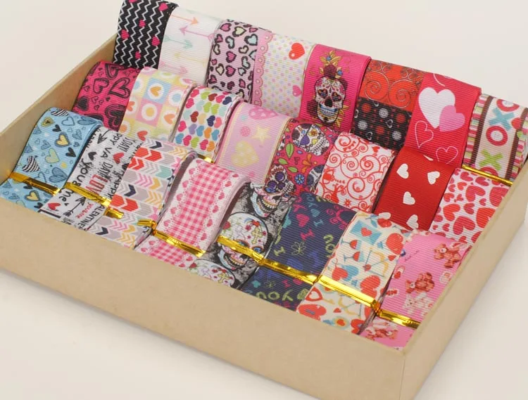 Случайный набор 22/25 мм с милыми сердечками ко Дню Святого Валентина печатная