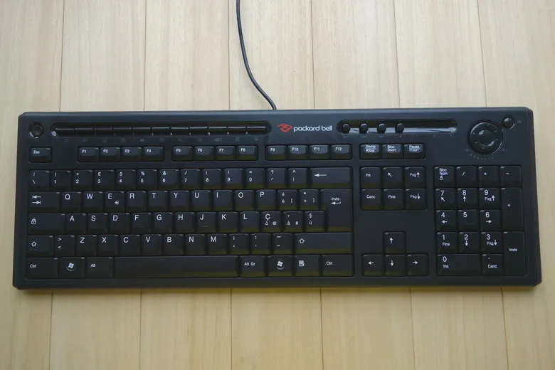 

MAORONG TRADING original wired mini multimedia USB keyboard Italian keyboard for Acer laptop desktop computer