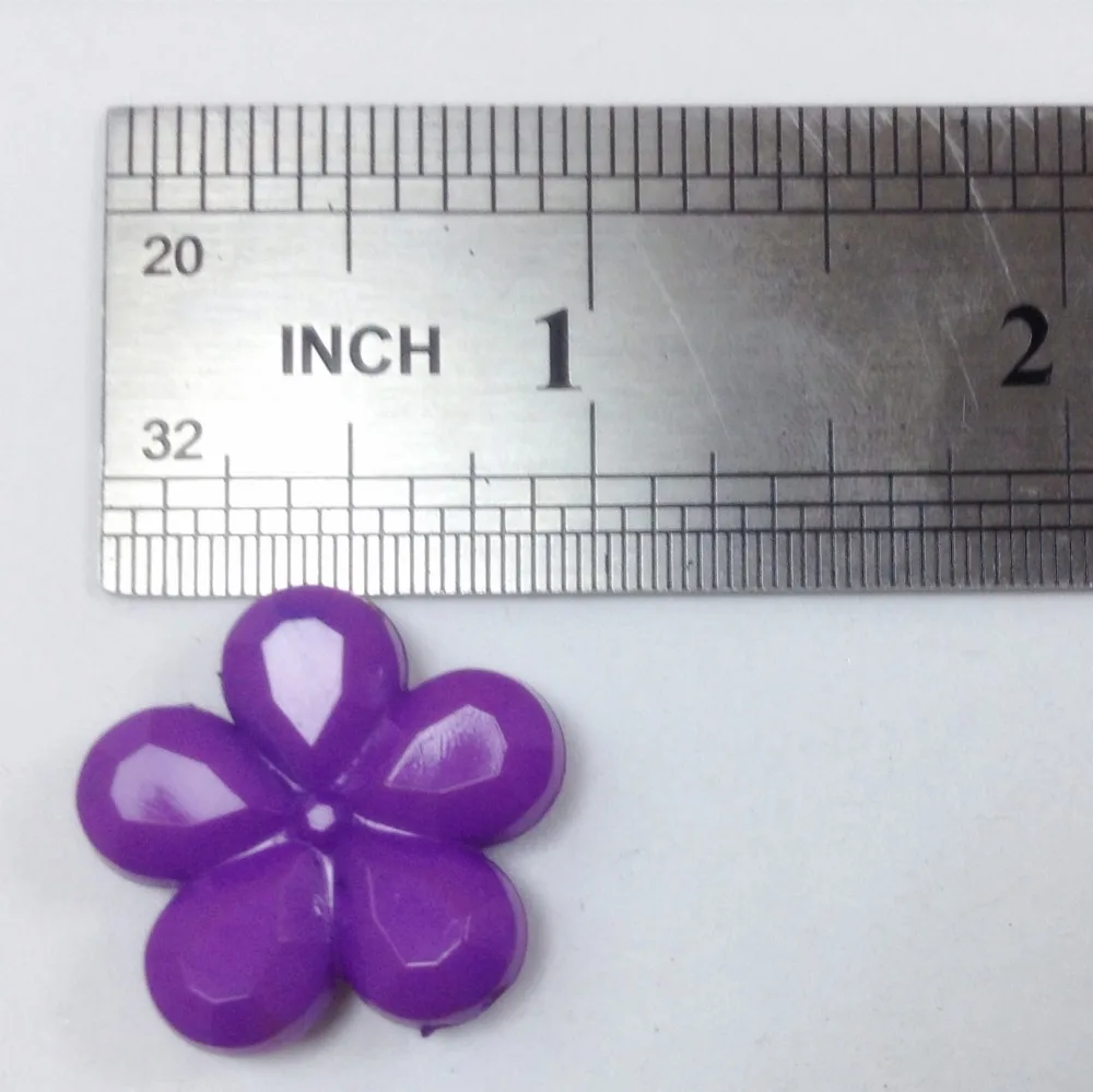 

Multicolor Acrylic flower Shape DIY jewelry necklace and fashion accessory