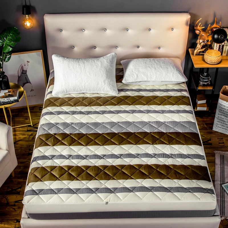 Съемный универсальный чехол на матрас с защитой от клещей мягкий стеганый