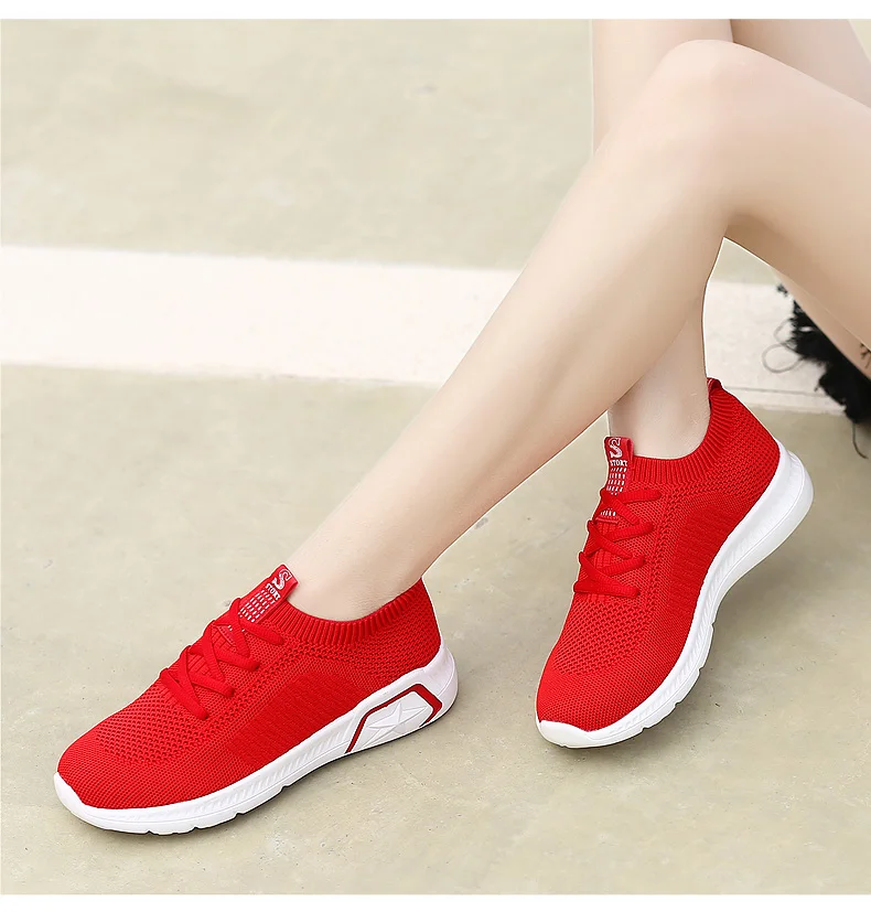 Крутые tenis feminino весенние женские легкие мягкие спортивные туфли Женская теннисная обувь женские прочные спортивные кроссовки дешево