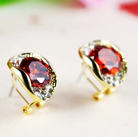 Женские серьги-гвоздики с фианитами фиолетового и красного цвета | Украшения
