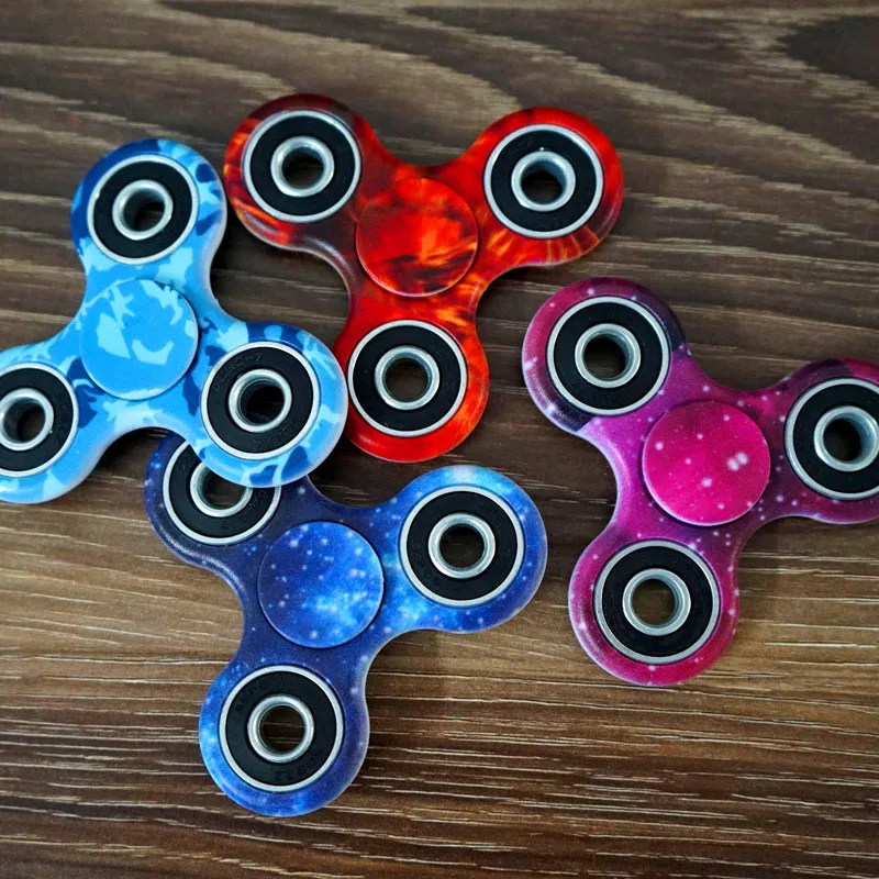 Распродажа Спиннер ручной Спиннер снятие стресса Tri-Spinner Спиннер ручной Спиннер камуфляж многоцветный EDC фокус Игрушки B0507
