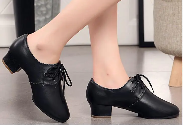 Туфли женские кожаные для латиноамериканских танцев кроссовки с мягкой подошвой