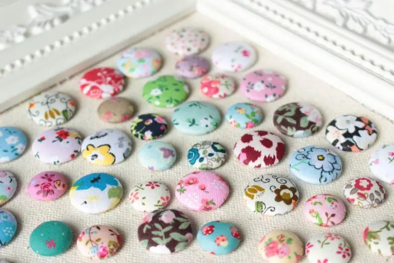 

120pcs bulk Mixed Size Fabric Covered Push Pins, Flat Button Thumbtacks Floral Flower Buttons, Cute Tacks, Floral Garden Tack
