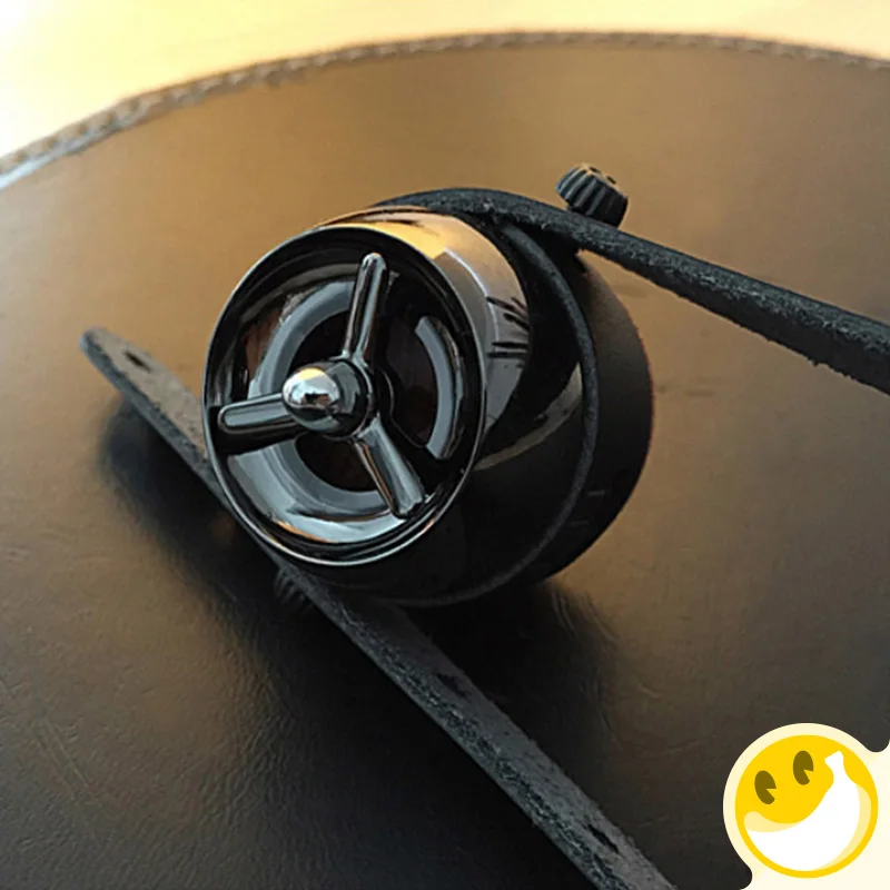 Автомобильный освежитель воздуха с одним пропеллером подвеска естественным