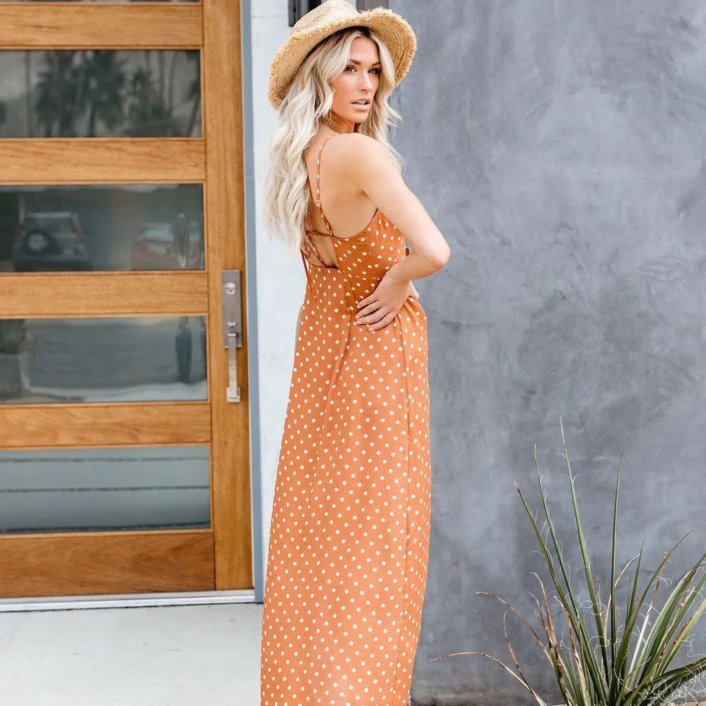 Женское платье в горошек длинное пляжное с треугольным вырезом и принтом |