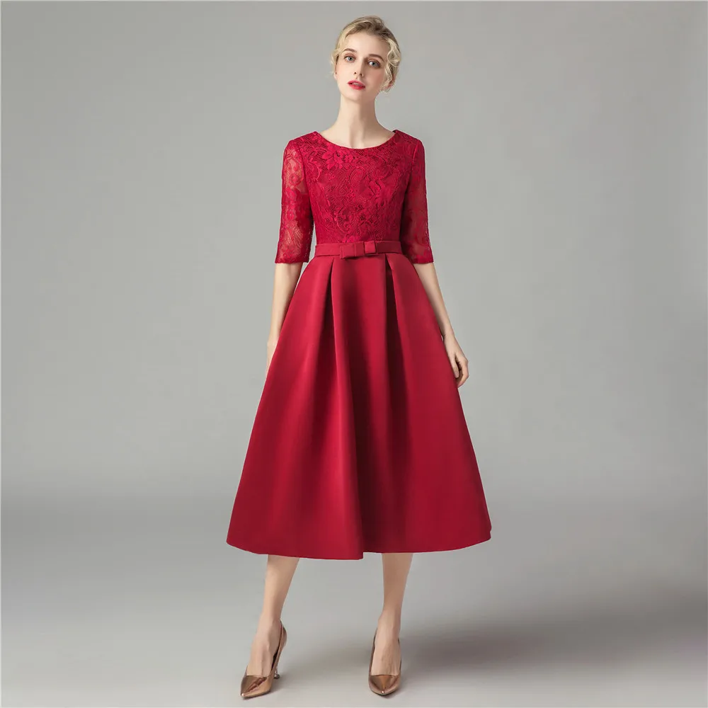 Женское длинное вечернее платье атласное кружевное с круглым вырезом для