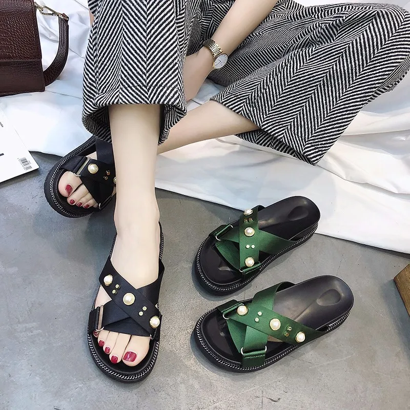 Тапочки с перекрещивающимися ремешками и жемчугом женские летние пляжные