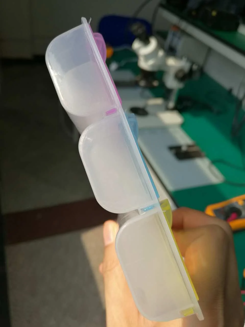 Коробка органайзер для таблеток лекарств витаминов напоминание ежедневное