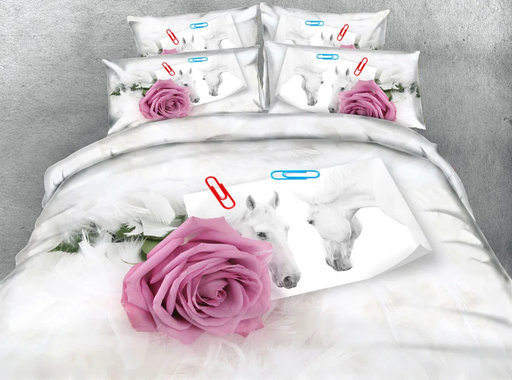 Комплект постельного белья из пододеяльника и наволочек с 3d рисунком красных