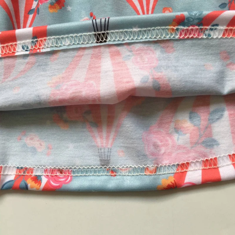 Популярное летнее платье трапециевидной формы с круглым вырезом и короткими