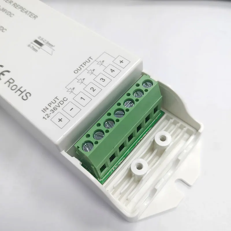 

DC12-36V 4CH led strip light power amplifier, use for solve power supply is too small and brightness & color not Synchronize