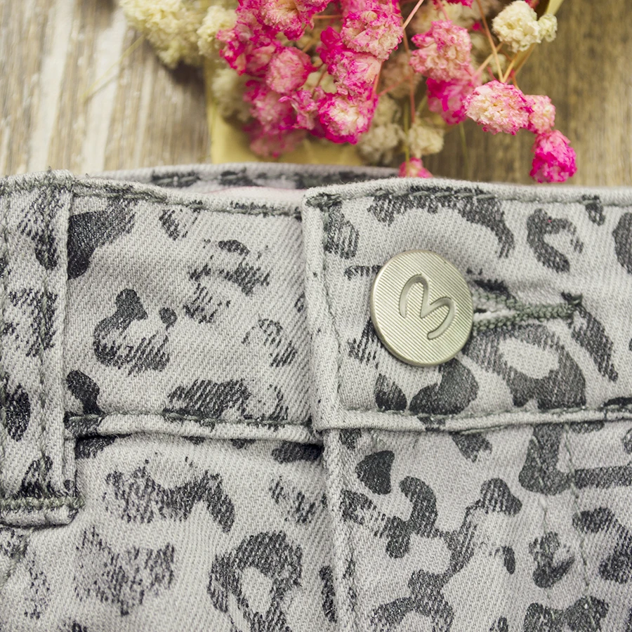 Комплект одинаковой одежды для семьи Джинсовые штаны с леопардовым принтом мамы