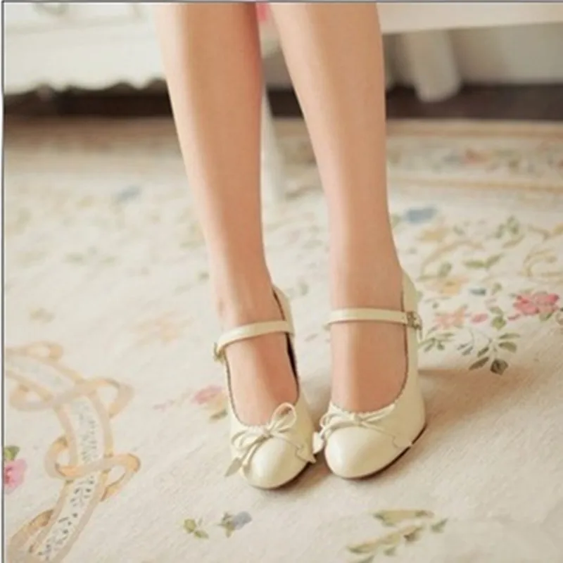 Пикантные удобные вечерние туфли из натуральной кожи на высоком каблуке с петлей