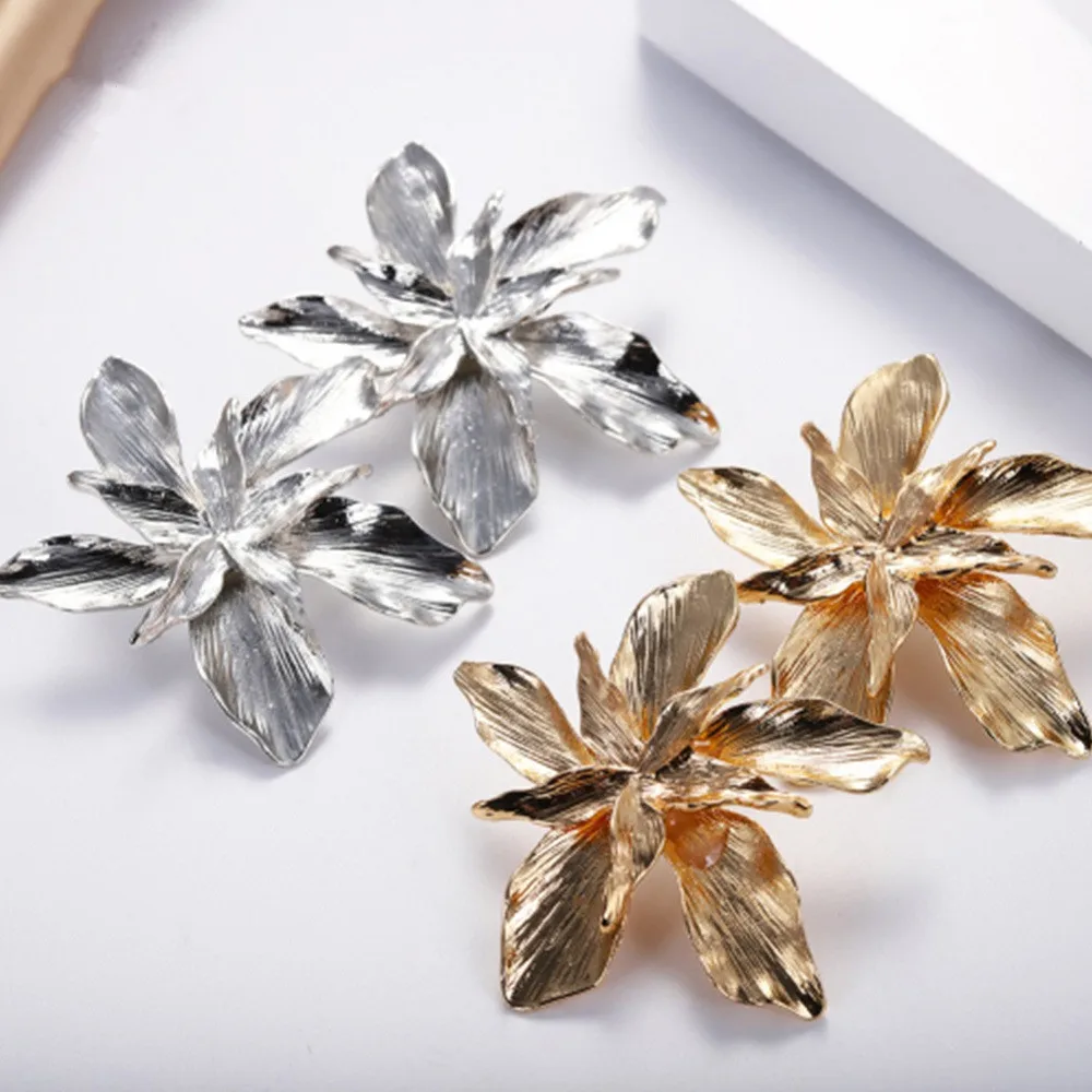 Женские серьги-гвоздики с большими звездами золотистые серьги цветком