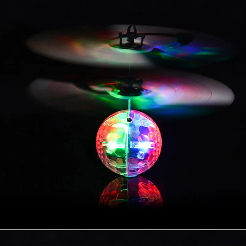 Красочная RC игрушка с рулевым колесом летающий мяч-вертолет пульт дистанционного управления сверкающий шар Встроенный светодиодный светильник для детей подростков