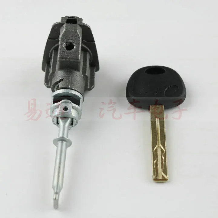 

KIA SPORTAGE R left front door Lock Auto Car Practice Lock Cylinder With Black Car Key Locksmith Tools Training Car Lock