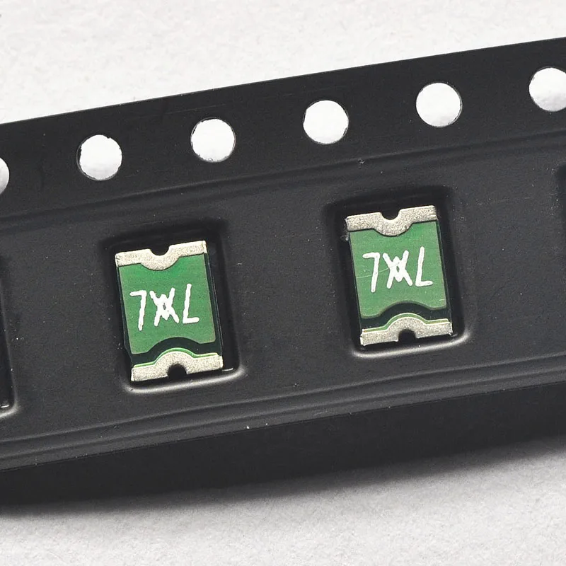 

Бесплатная доставка 20 шт. оригинальный Самовосстанавливающийся Предохранитель 1812 PPTC 6 в 3 А мА сбрасываемый предохранитель 3 А