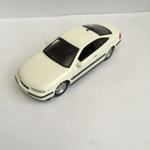 Delprado 1/43 Масштаб Модель автомобиля игрушки 1995 Opel Calibra литой металл модель игрушка