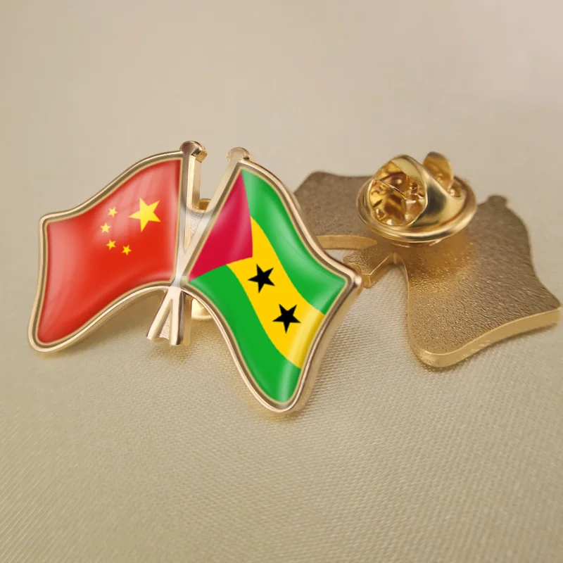 Китай (материк) Сан-Томе и Принсипи перекрестные двойной флаг дружбы значков на