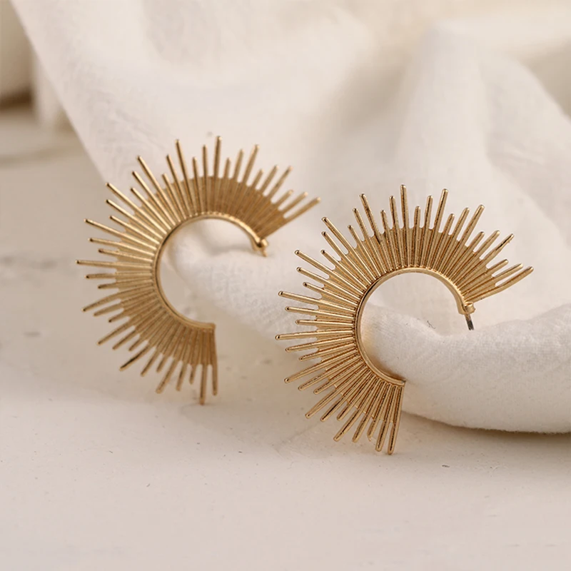 YMYW персонализированные винтажные необычные серьги-гвоздики из золотистого