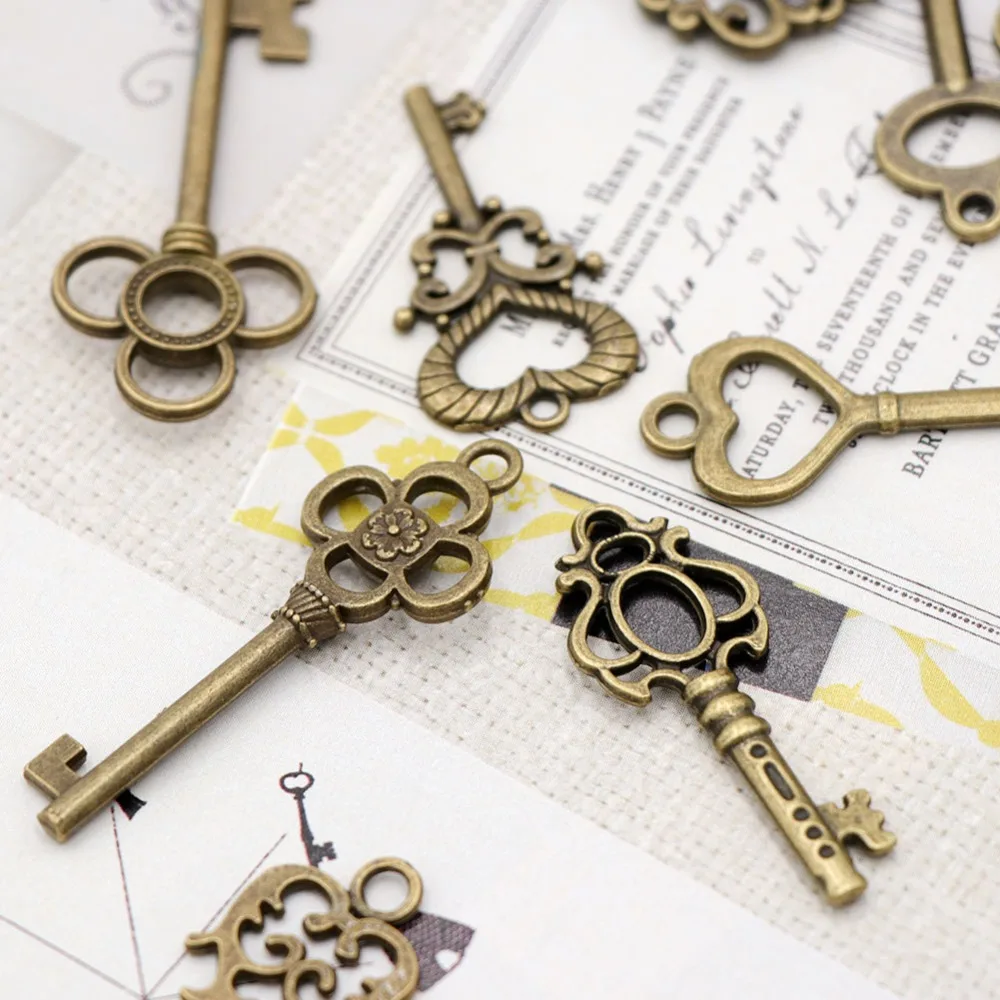 OurWarm 51pcs Bronze Vintage Keys Wedding Favors and Gifts for Guests DIY Party Favors Wedding Souvenirs bomboniere matrimonio