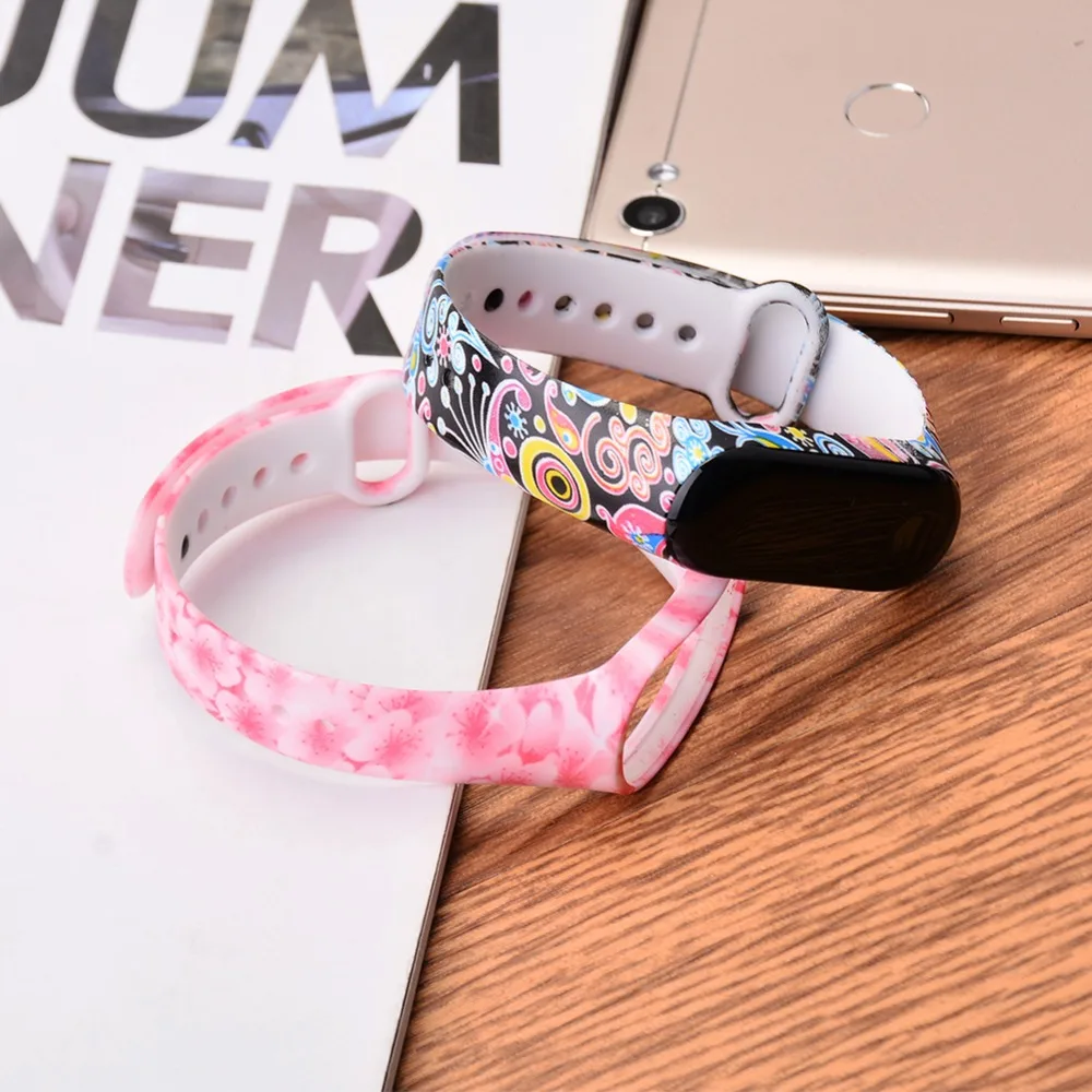 Mi band 3 4 ремешок Камуфляжный силиконовый универсальный ремешок для Xiaomi mi Band 4 3 band 4 Band 3 браслет с мультяшным принтом из ТПУ