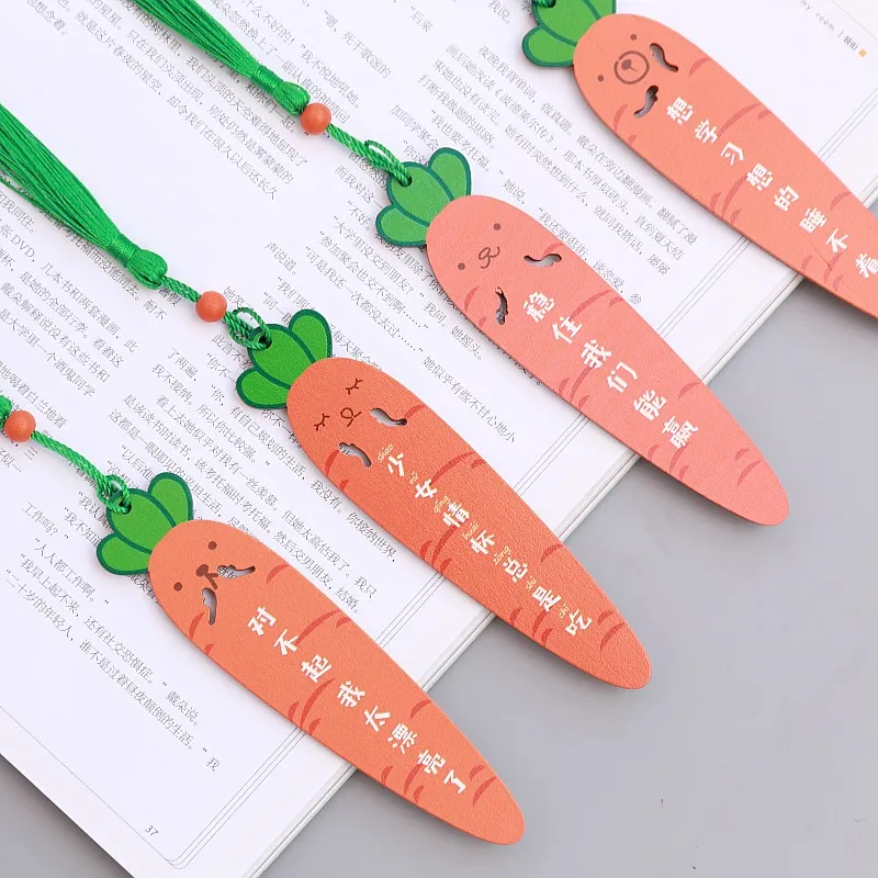 1piece Creative cute carrot wooden bookmark / personalized tassel wooden bookmark tide language carrot book card prize