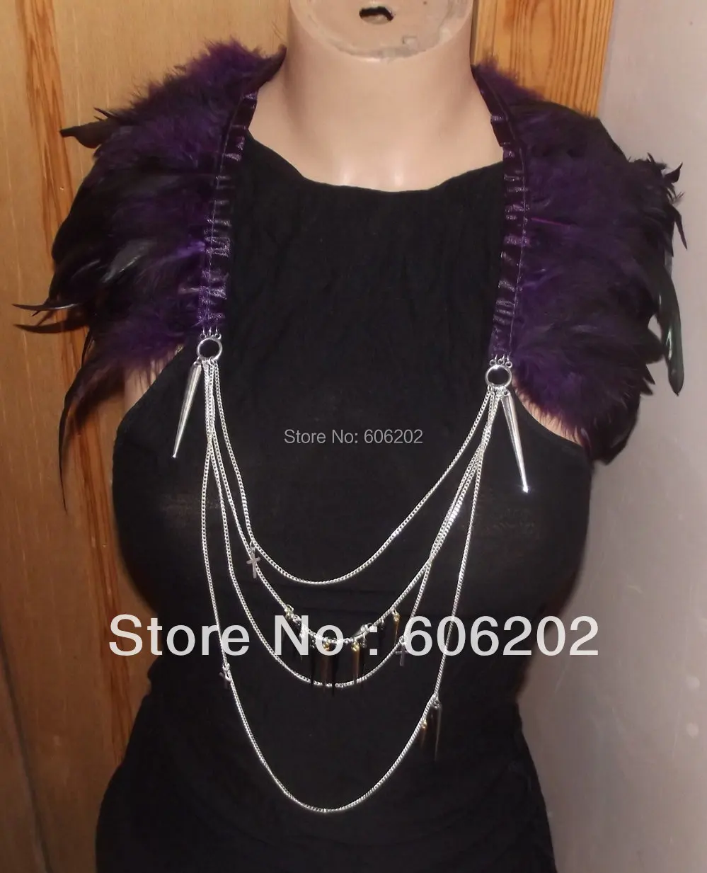 Ожерелье с перьями и цепочками спереди в горошек подвески острыми выступами 6