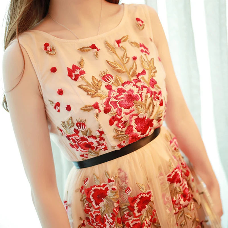 Новое Лето Взлетно-Посадочной Полосы Женщины Sexy Кружева Dress Вышивка Цветок