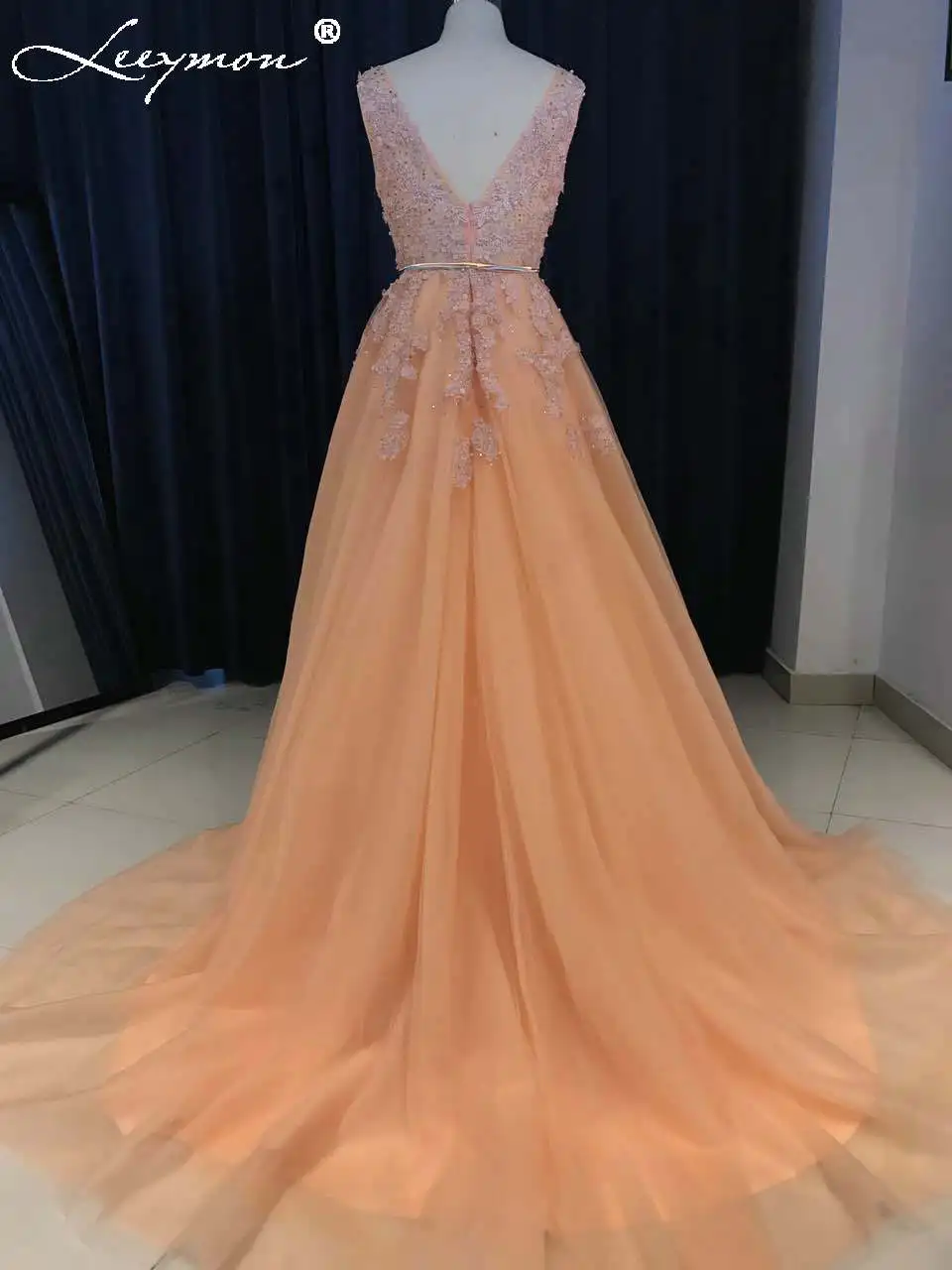 Настоящее сексуальное кружевное платье с аппликацией длинное для выпускного