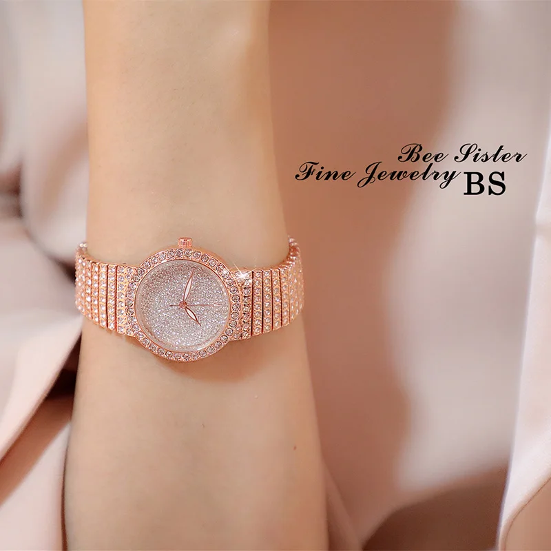 Женские часы со стразами и золотого серебряного цвета стальным браслетом