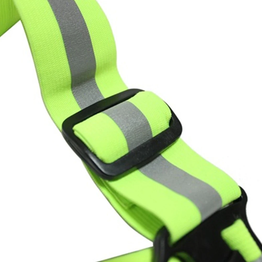 NEW Adjustable Reflective Night Running Riding Safety Vest Strap Cleaner Jacket Gear | Спорт и развлечения