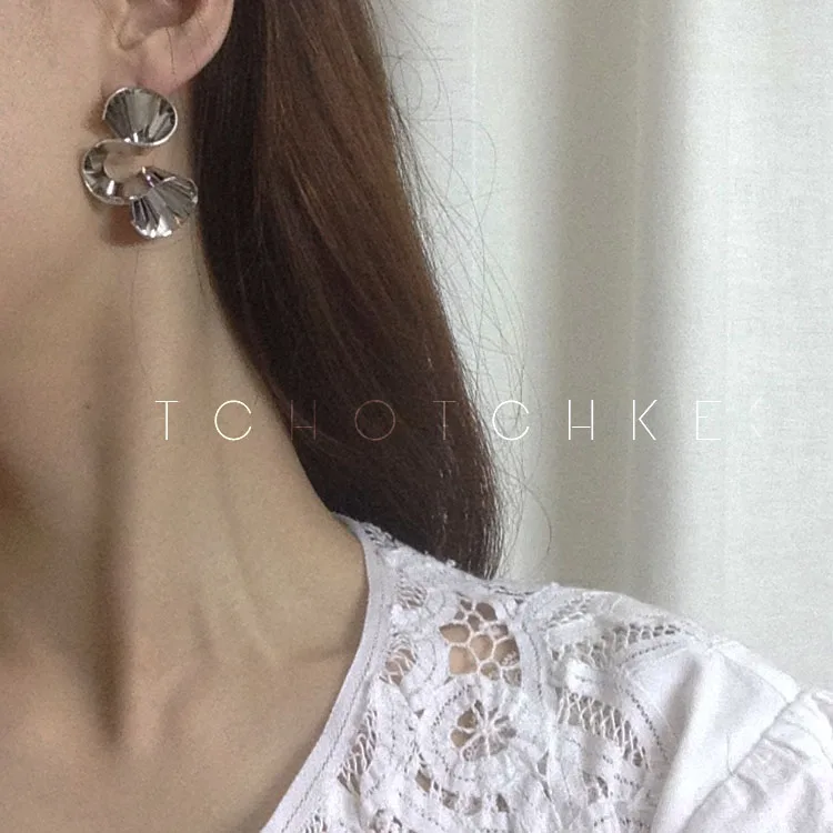 Вечные чудесные потрясающие серьги-гвоздики для девочек в Корейском стиле с