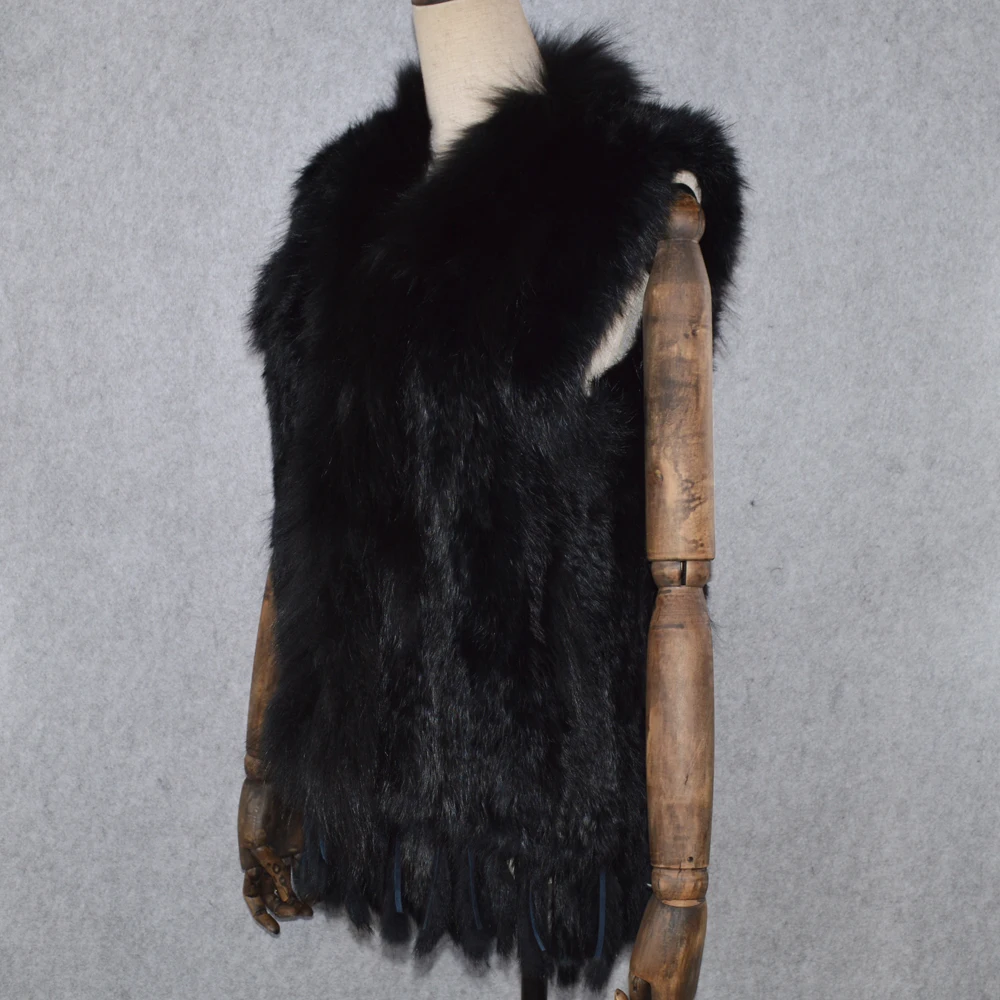 Женский вязаный жилет с кисточками праздничный из 100% натурального кроличьего