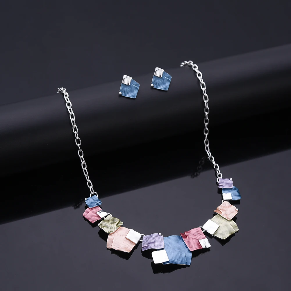 Женское Ожерелье с эмалью Cring Coco Серебряное колье простой геометрической