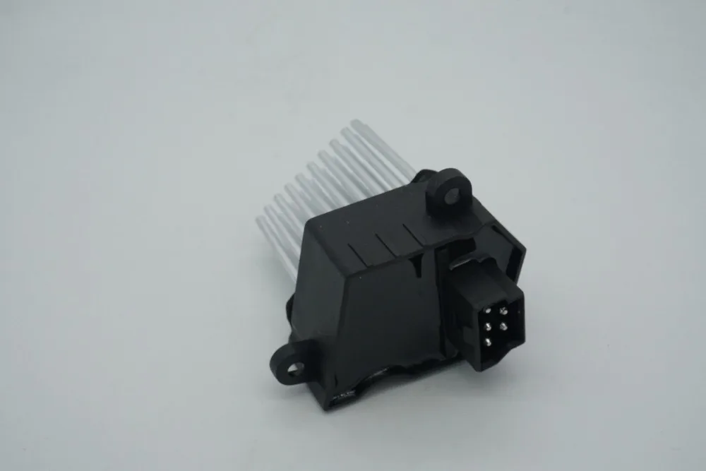 Электродвигатель вентилятора подачи теплого воздуха финальной стадии резистор