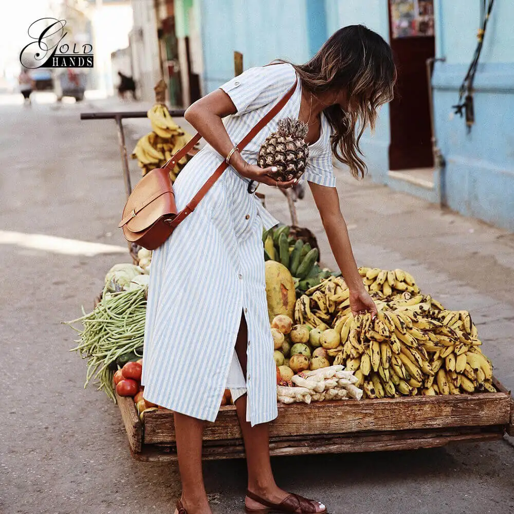 Женское пляжное платье на пуговицах золотистого цвета Повседневное миди с v