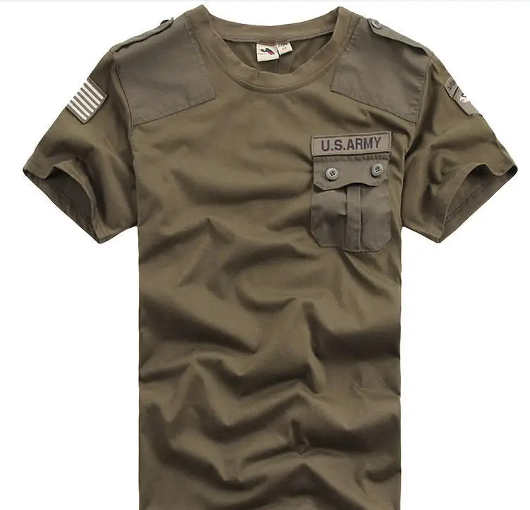 Мужская хлопковая камуфляжная футболка с круглым вырезом в помещении стиле