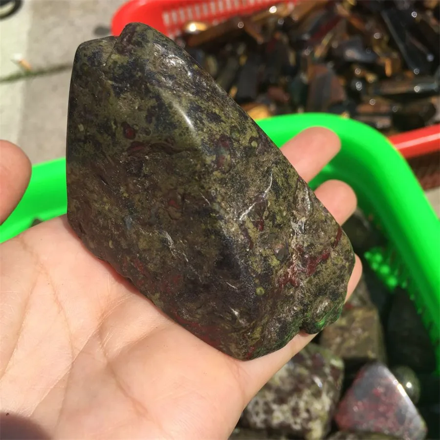 1 шт. Специальное предложение натуральный драконовый сверкающий камень и