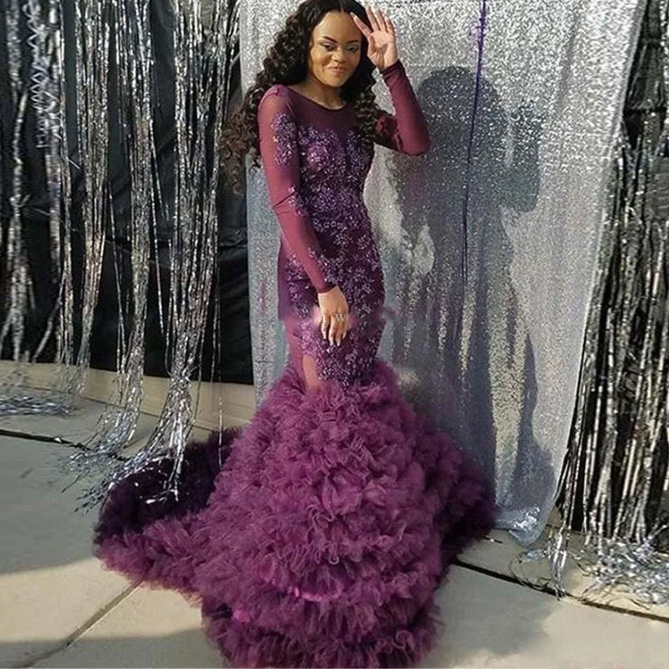 Женское вечернее платье русалка черное длинное с открытой спиной аппликацией из