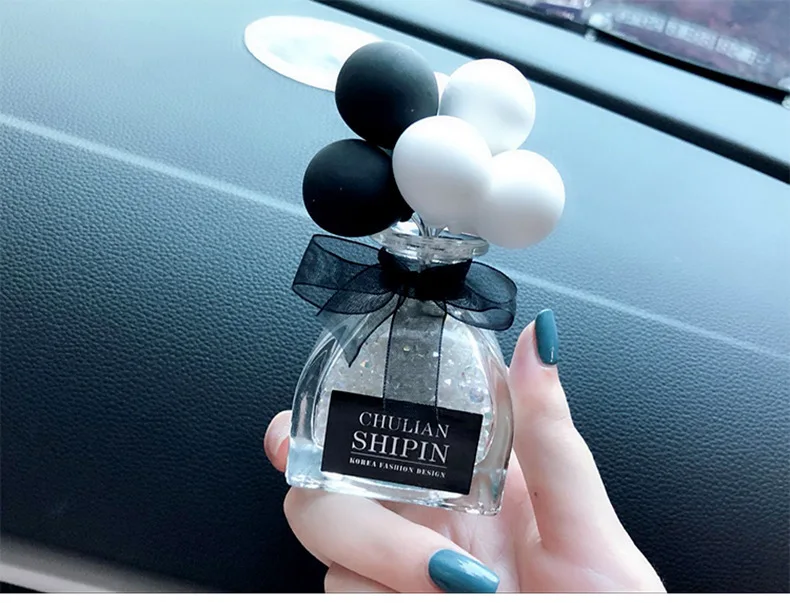 Car accessories creative glass bottles beautiful cars dashboards balloons ornaments gifts for lovers . | Автомобили и мотоциклы