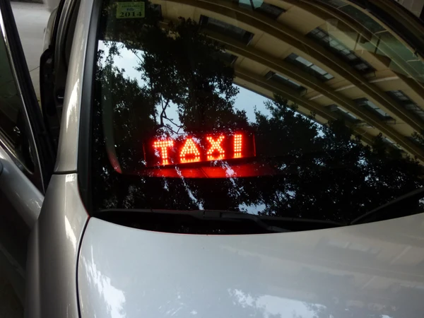 Дневные ходовые огни для автомобиля такси светодиодный сигнал такси Автомобильный свет пользовательский дизайн противотуманный свет красный/синий/белый/желтый/зеленый