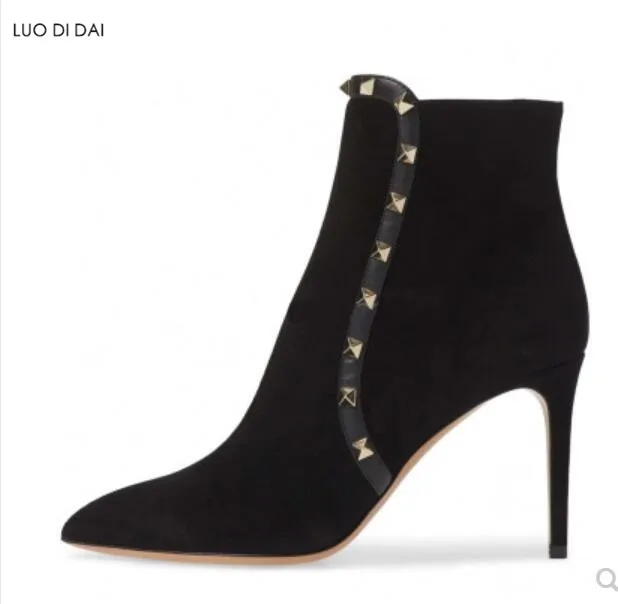 Женские замшевые ботильоны без застежки с острым носком на шпильках вечерние