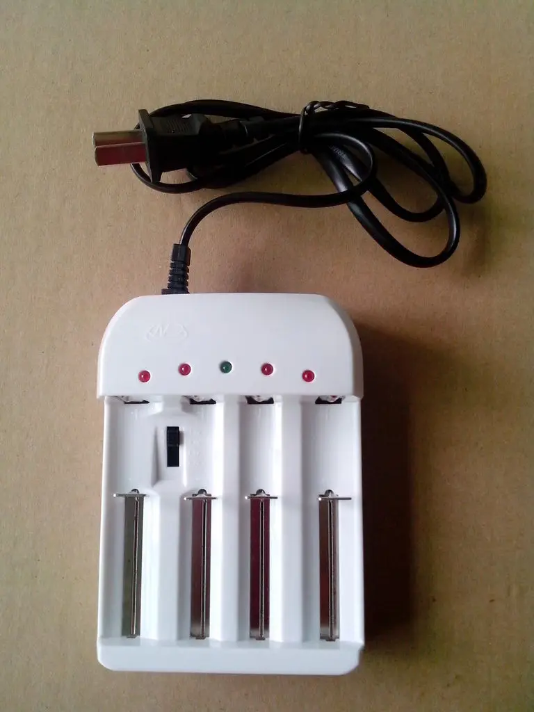 1 шт. KingWei HG-1412W Универсальное зарядное устройство для 26650 18650 18500 16340 10440 1,2 в 1,5 в 3,7 в литий-ионная аккумуляторная батарея