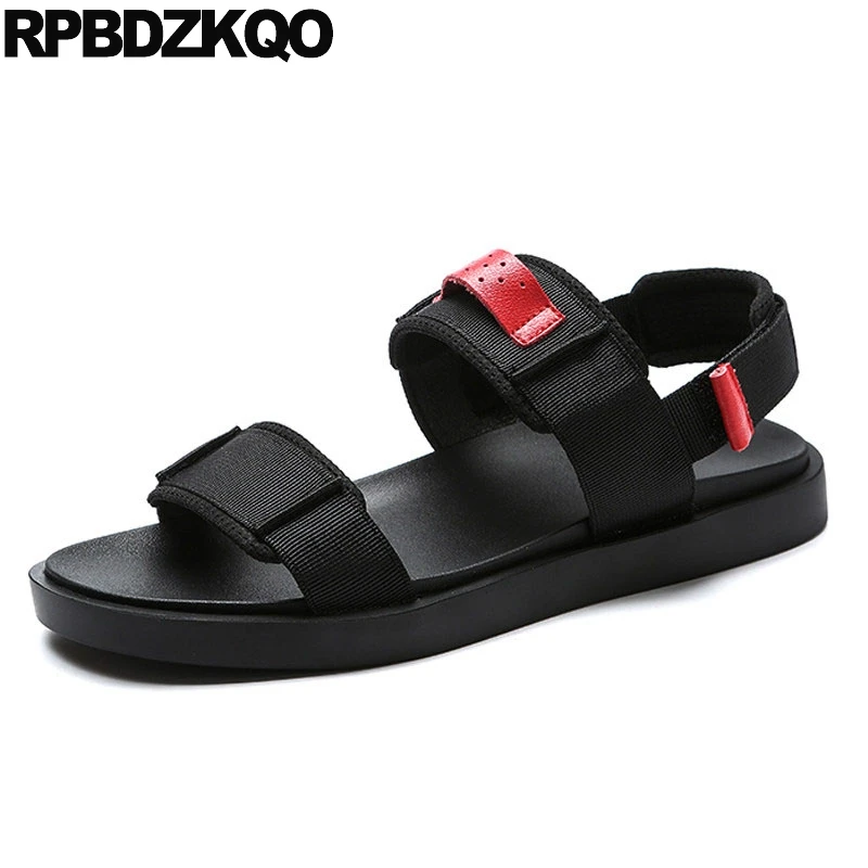 

Sneakers Designer Shoes Men High Quality Runway Breathable Black Platform Outdoor Italian Elastic Sandals Water Strap Summer