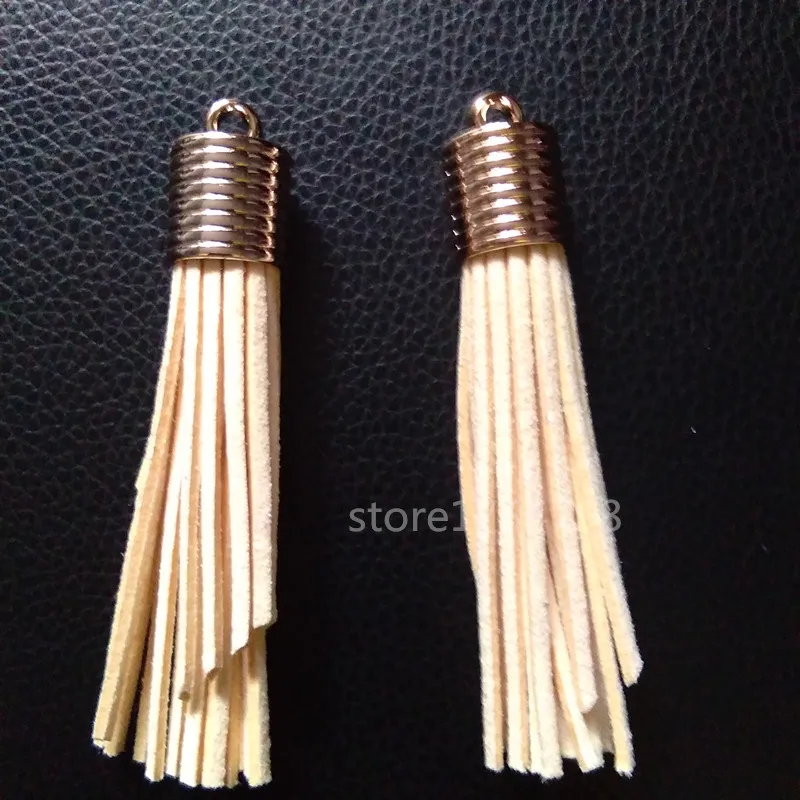 100 шт. 18 Цвета смешанные замшевые Tassel Pendant разной длины из натуральной кожи с